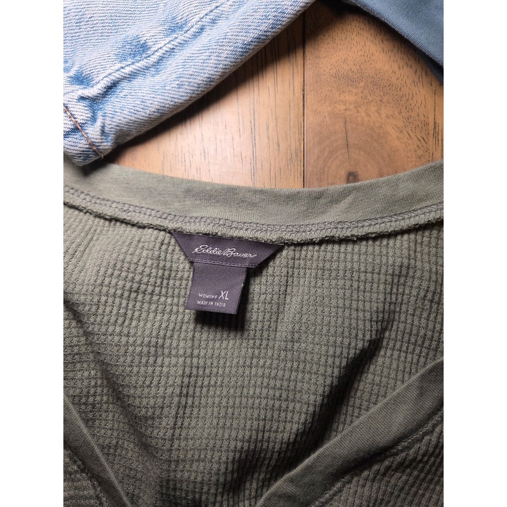 Eddie Bauer Womens XL Olive Green Waffle Knit Henley Long Sleeve Thermal Top - Picture 3 of 3